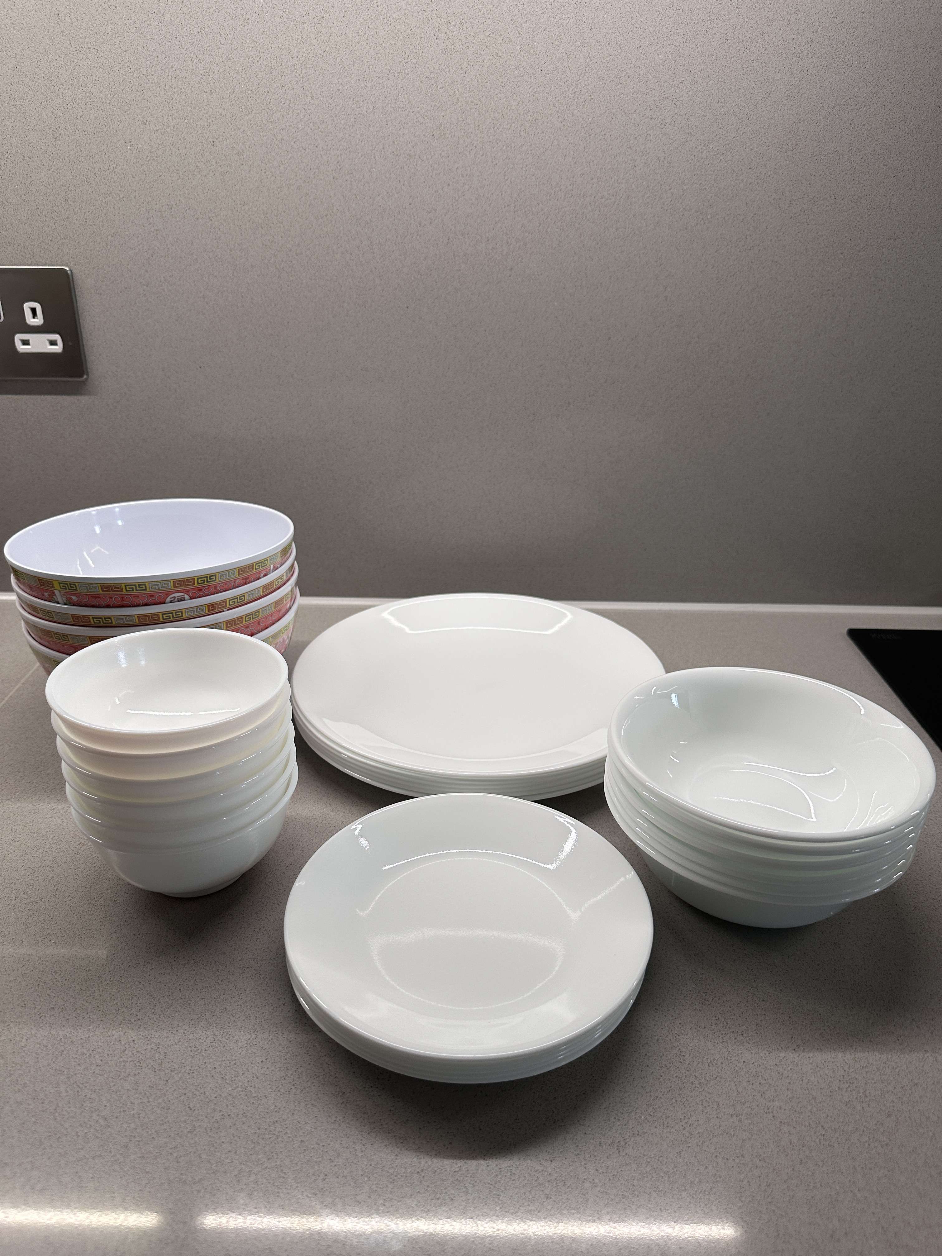 Image of Corelle 16-Piece Dinnerware Set for 4 - Chip Resistant